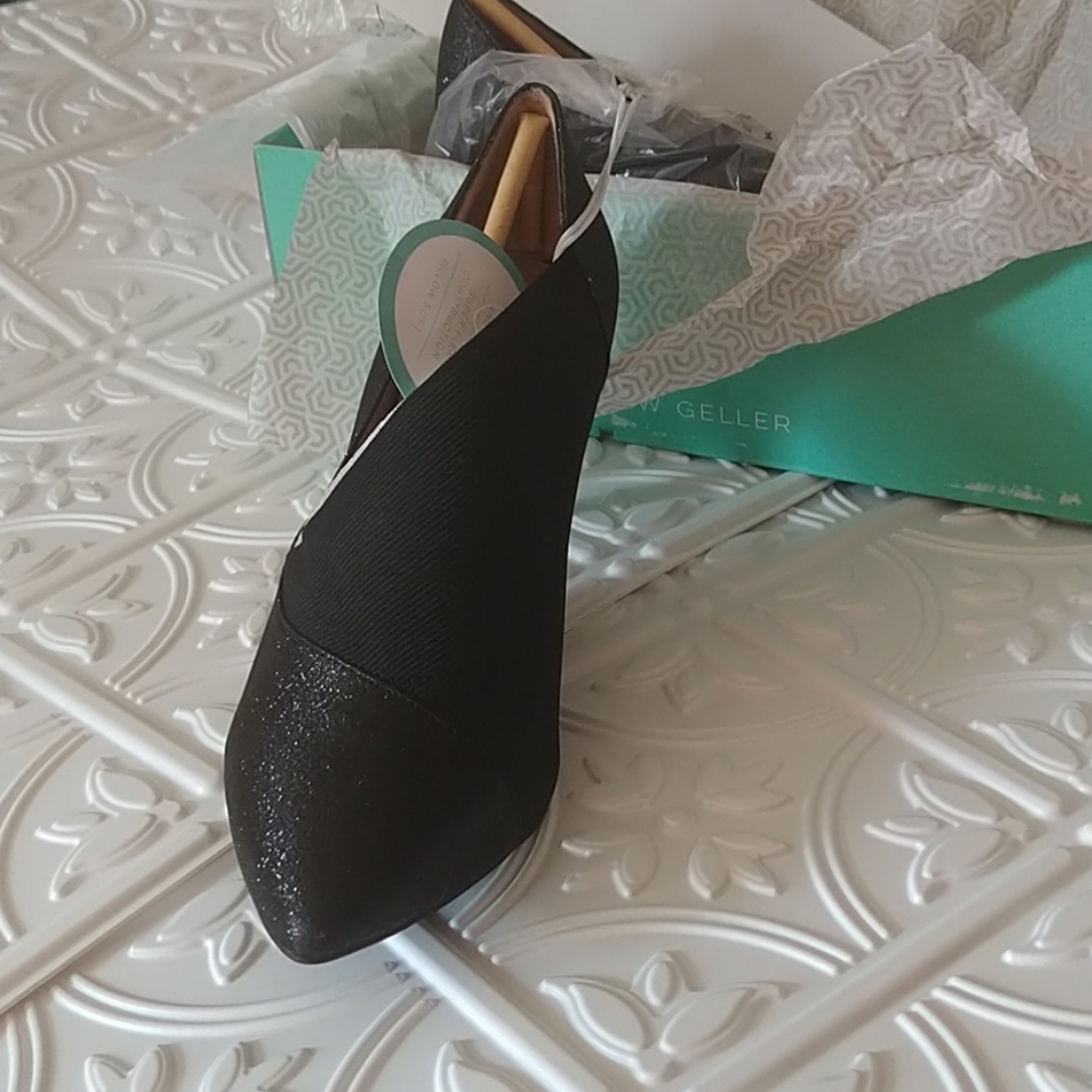 Shoes - Picture 3 of 4